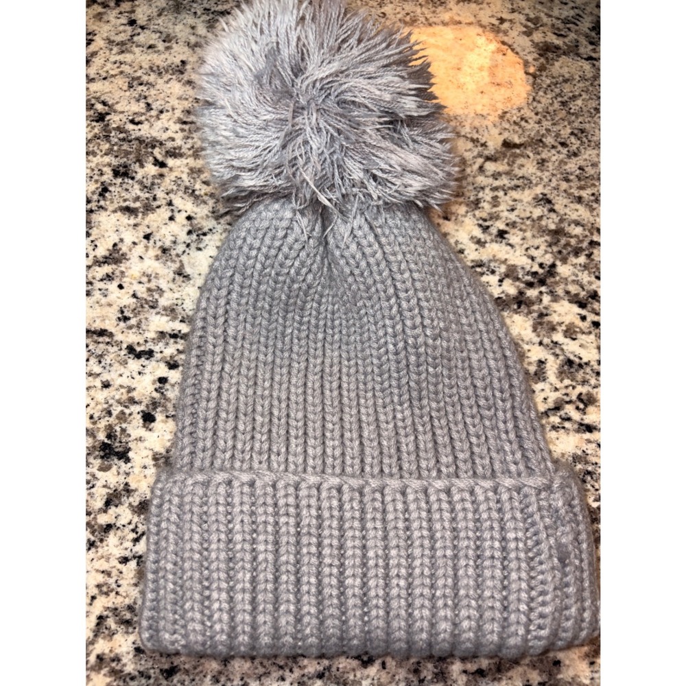 Steve Madden Gray Ribbed Knit Beanie Faux Fur Pom Pom Winter Hat One Size